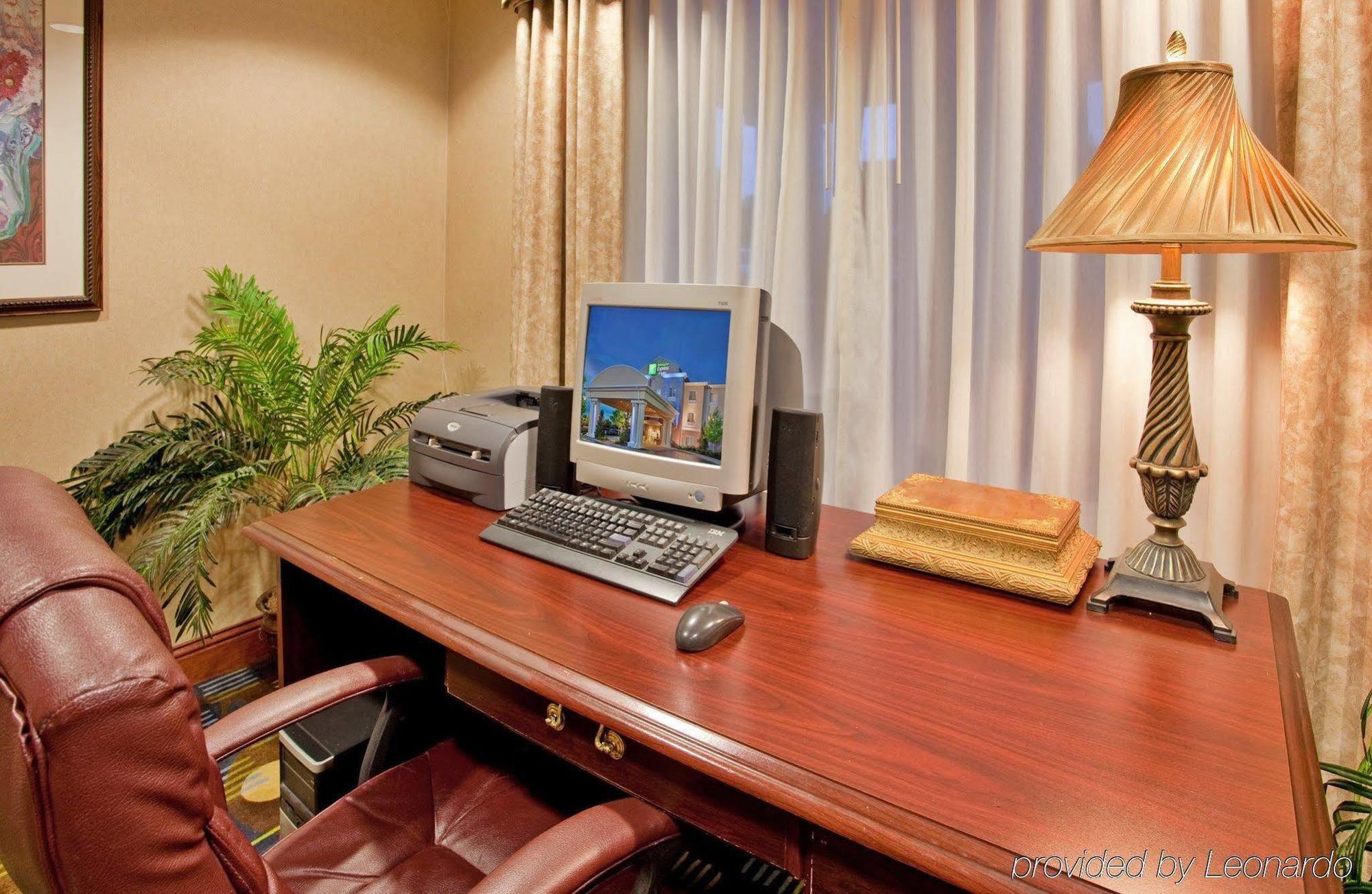 Holiday Inn Express Independence - Kansas City By Ihg Kültér fotó